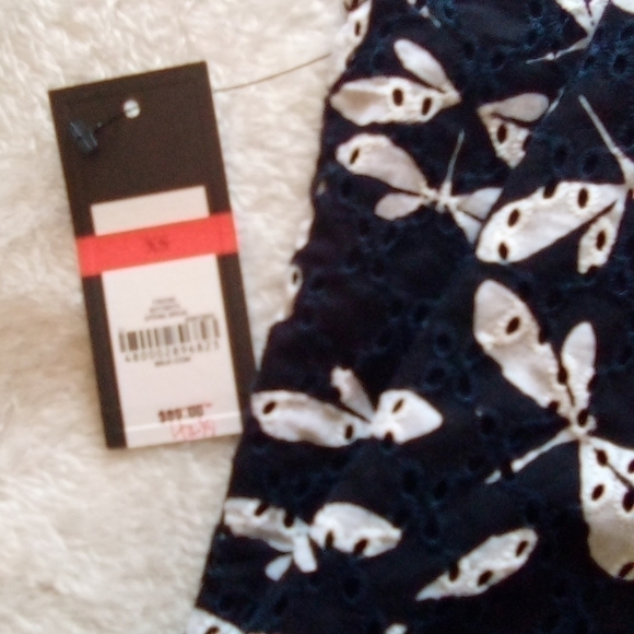 Crown & Ivy Navy and White Dragonfly Print Eyelet Halter Dress NWT - Picture 7 of 9